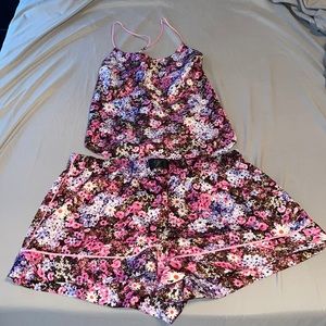 Victoria’s Secret Sleeping Set Satin Floral